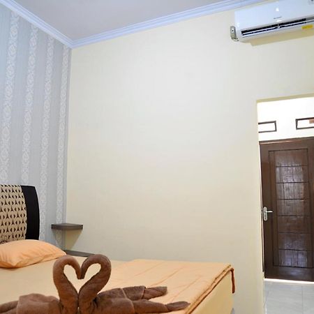 Haura Syariah Home Stay Bandar Lampung Exterior foto